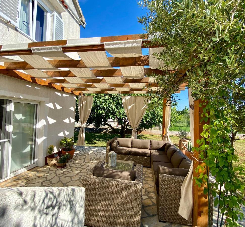 Beautiful Island House Ugljan Apartment Exterior foto
